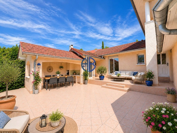 Maison Bourgoin Jallieu 5 pièce(s) 120 m²