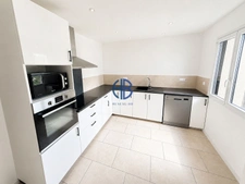 À vendre  Maison 4 pièce(s) 90 m2 récente louée à Châbons -  Idéal investisseur