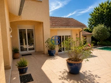 Maison Bourgoin Jallieu 5 pièce(s) 120 m²