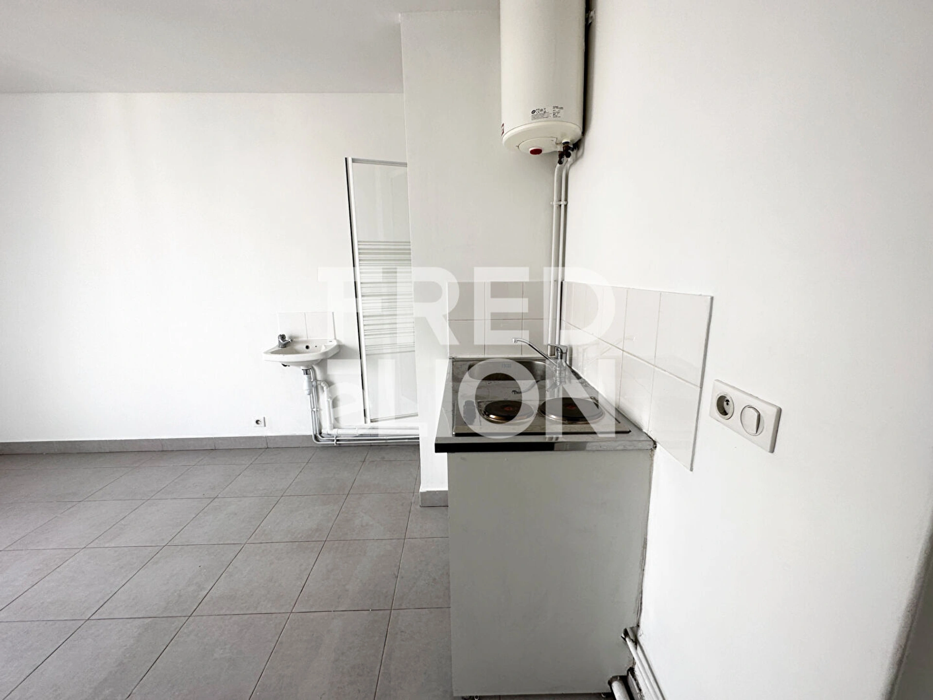 PARIS 18 - QUARTIER CLIGNANCOURT 4