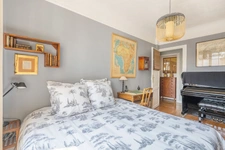 PARIS 13 -  CROULEBARBE 9