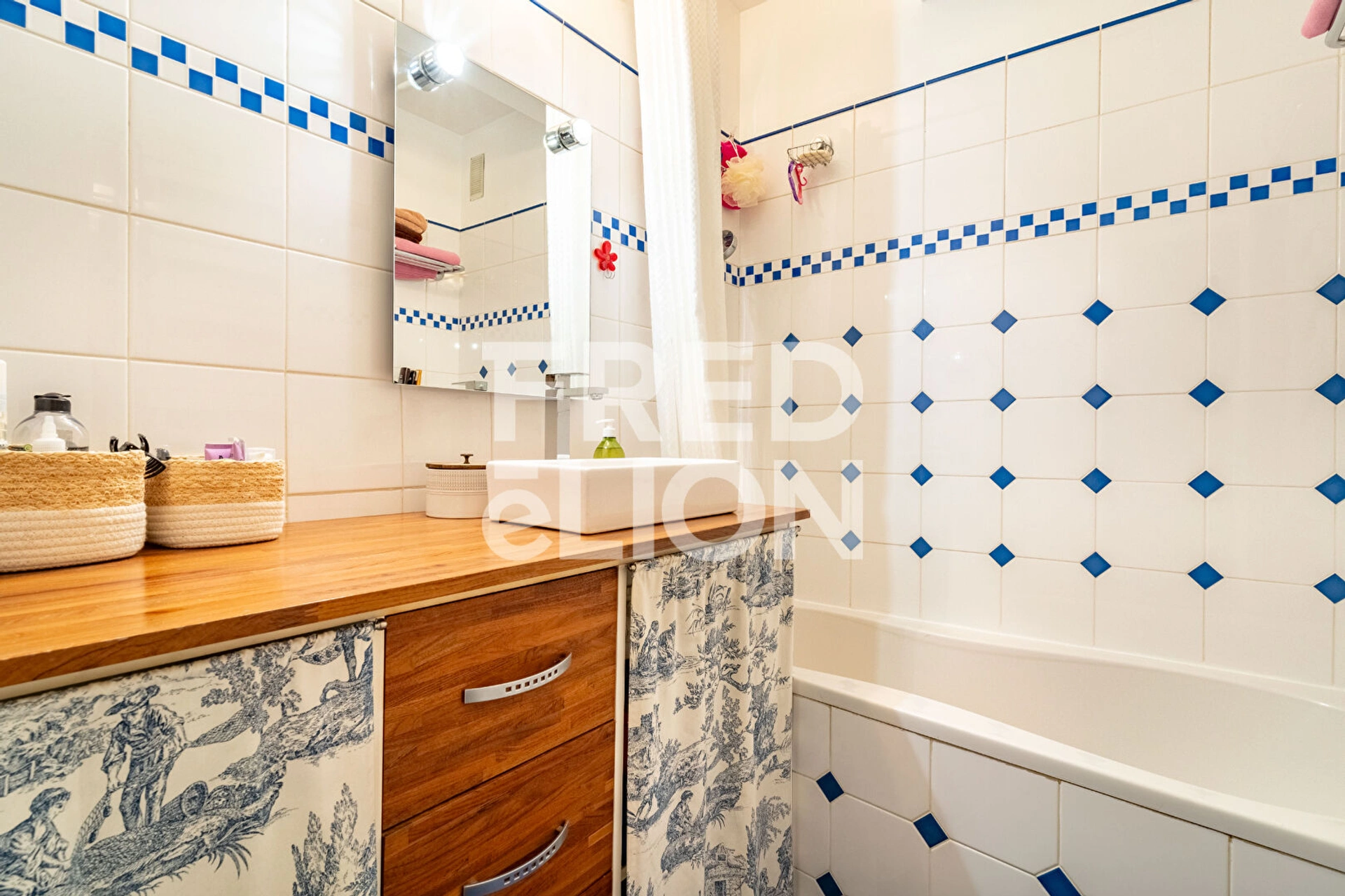 PARIS 13 - BUTTE AUX CAILLES 11