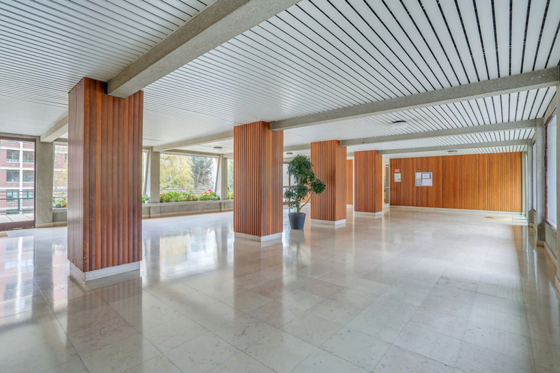 PARIS 14 - MONTSOURIS 17