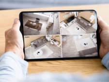 Peut-on laisser son système de vidéosurveillance actif lors des visites de son logement ?