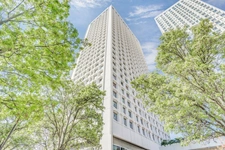 PARIS 13 - PLACE D'ITALIE 13