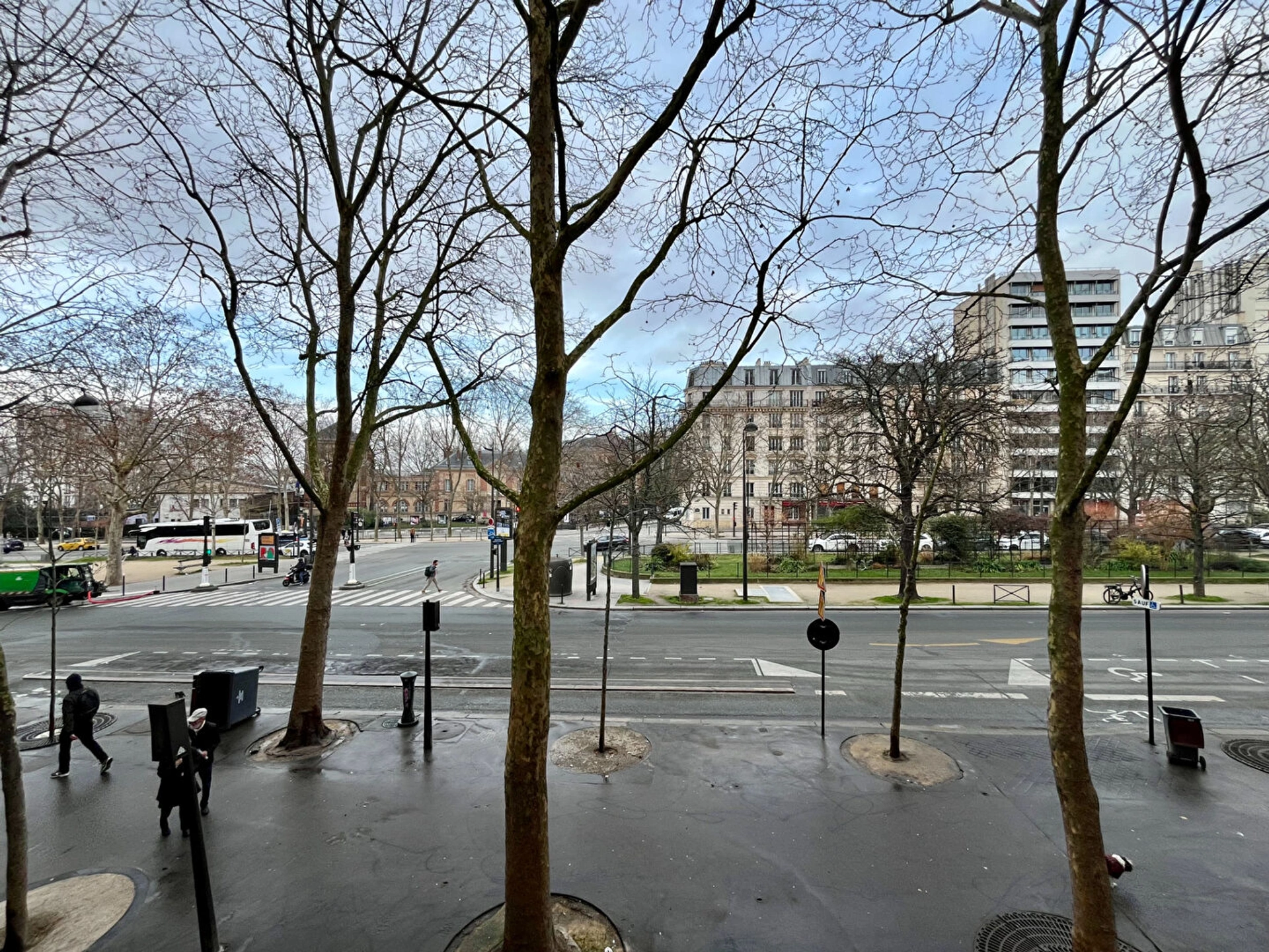 PARIS 13 - PLACE D'ITALIE 6