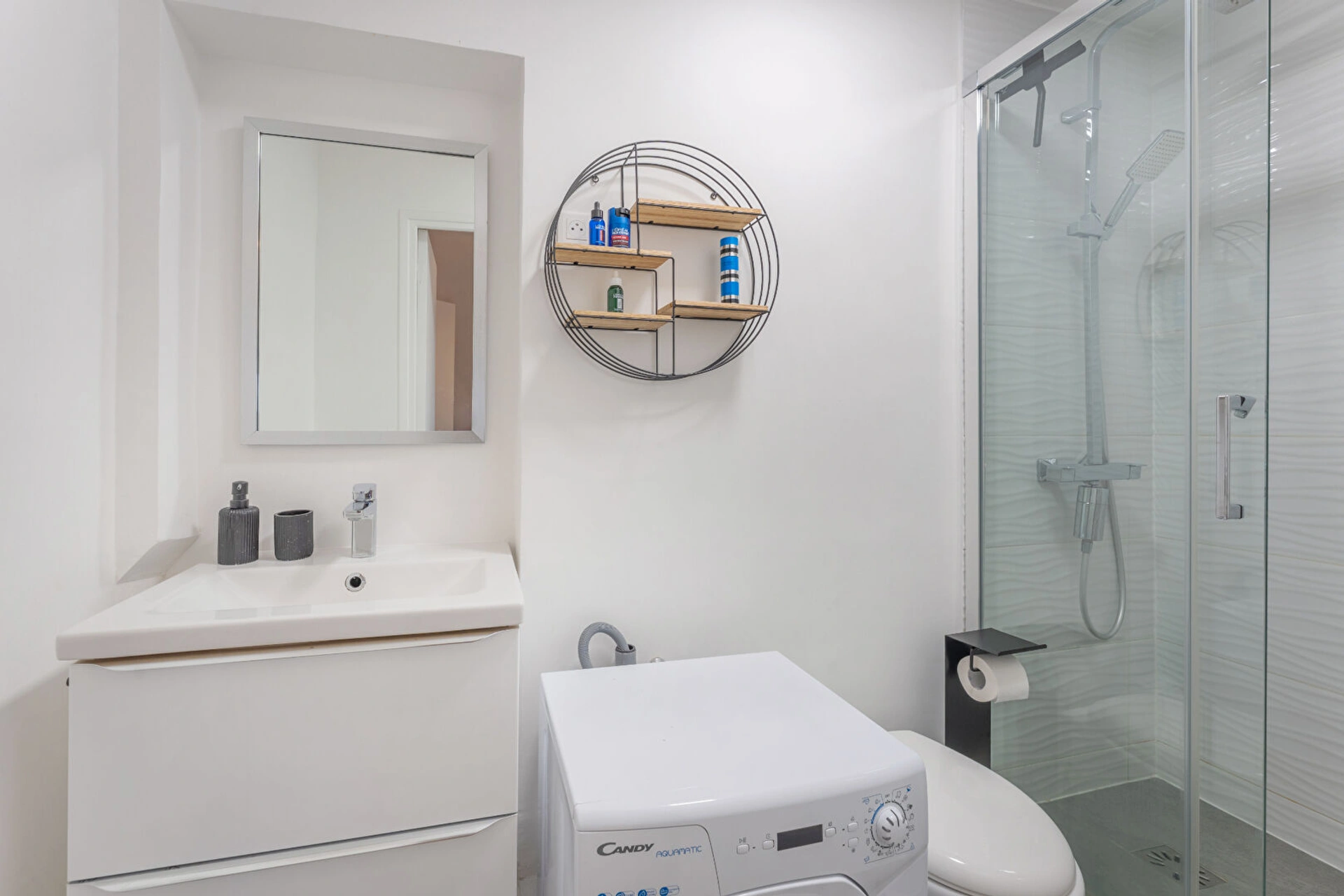 PARIS 8 - ST LAZARE 8