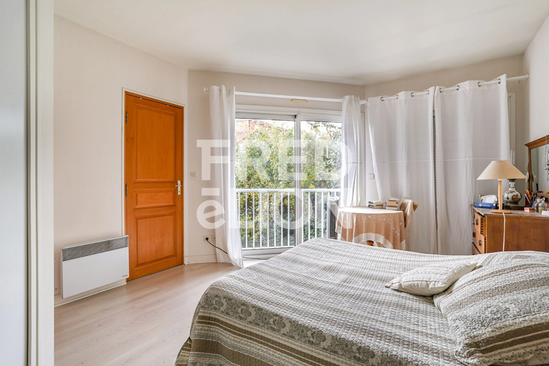 CHÂTILLON  - QUARTIER ROISSYS 13