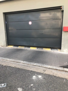 Garage fermé sécurisé – Croix-Rousse / Gorjus