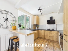 Votre oasis aux Chartrons : appartement avec jardin de 45 m²