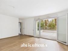 À 2 pas de la Cité du Vin — Appartement T3 Lumineux avec Terrasse de 18 m² & Parking