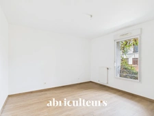 À 2 pas de la Cité du Vin — Appartement T3 Lumineux avec Terrasse de 18 m² & Parking