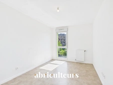 T3 lumineux 57 m² avec terrasse en vente à  Cenon