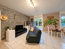 Appartement T3 en rez-de-jardin clos avec parking et cave