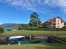 Appartement T3 pieds dans l'eau 10
