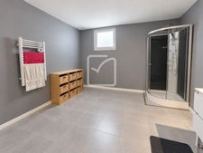 MAISON DE PLAIN-PIED   4 CHAMBRES   TERRAIN DE 12 679 M2   G 13