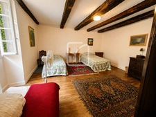Maison T5 avec piscine, 4 chambres - étang - dépendances et  14