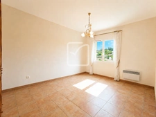 Spacieuse maison moderne avec une très belle vue 25