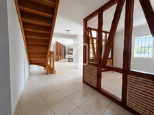 Spacieuse maison moderne avec une très belle vue 15