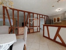 Spacieuse maison moderne avec une très belle vue 8