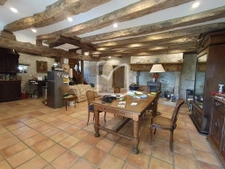 Maison T5 avec piscine, 4 chambres - étang - dépendances et  13