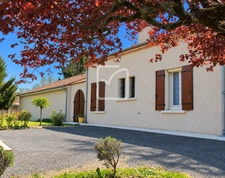 LE RAYET - MAISON AVEC PISCINE, GRANDE DÉPENDANCE ET NOMBREU 14