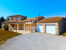 Spacieuse maison moderne avec une très belle vue 1