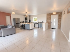 MAISON DE PLAIN-PIED   4 CHAMBRES   TERRAIN DE 12 679 M2   G 2