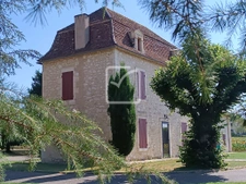 Grande maison familiale avec dépendances, vaste garage et ma 2