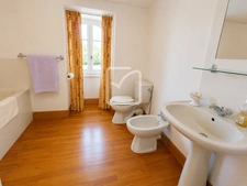Maison T5 avec piscine, 4 chambres - étang - dépendances et  24