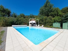 Maison T5 avec piscine, 4 chambres - étang - dépendances et  7
