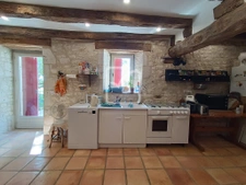 Maison T5 avec piscine, 4 chambres - étang - dépendances et  12