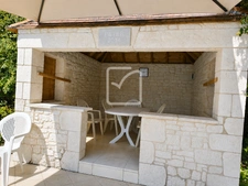 Maison T5 avec piscine, 4 chambres - étang - dépendances et  9