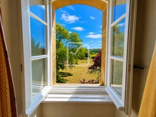 Maison T5 avec piscine, 4 chambres - étang - dépendances et  13
