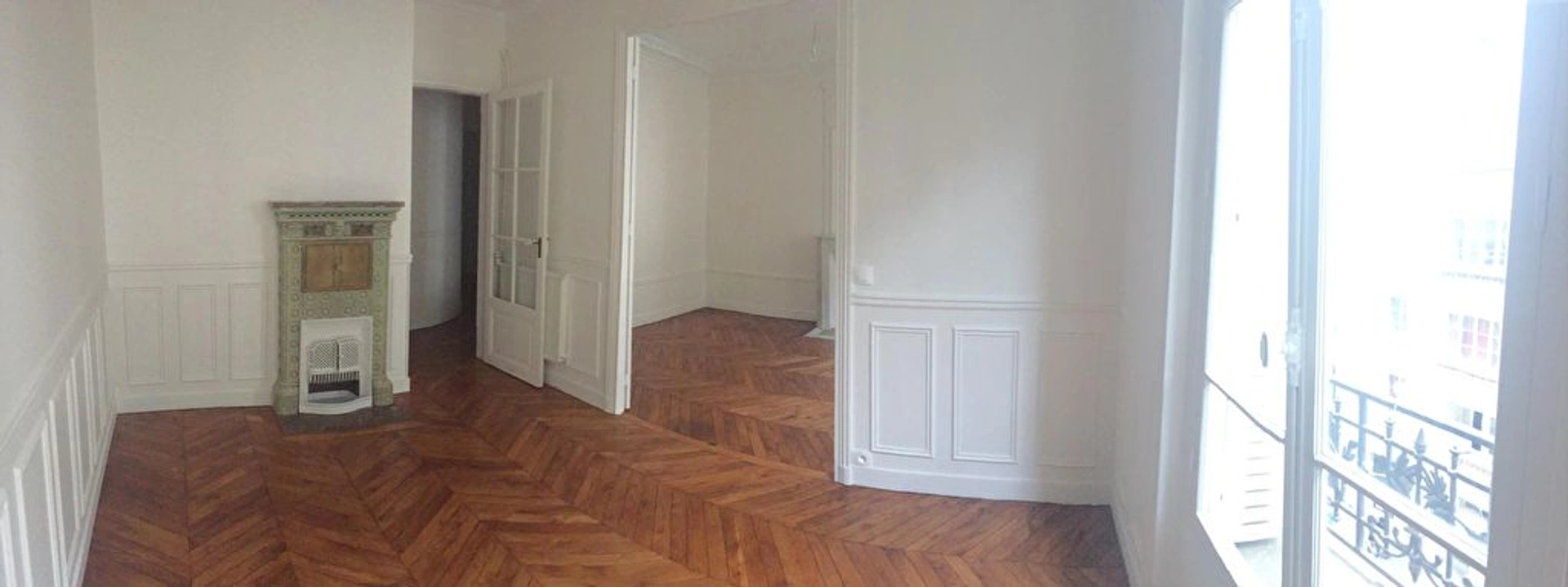 PARIS 15 - Porte de Versailles- 3 PIECES - VIDE 2