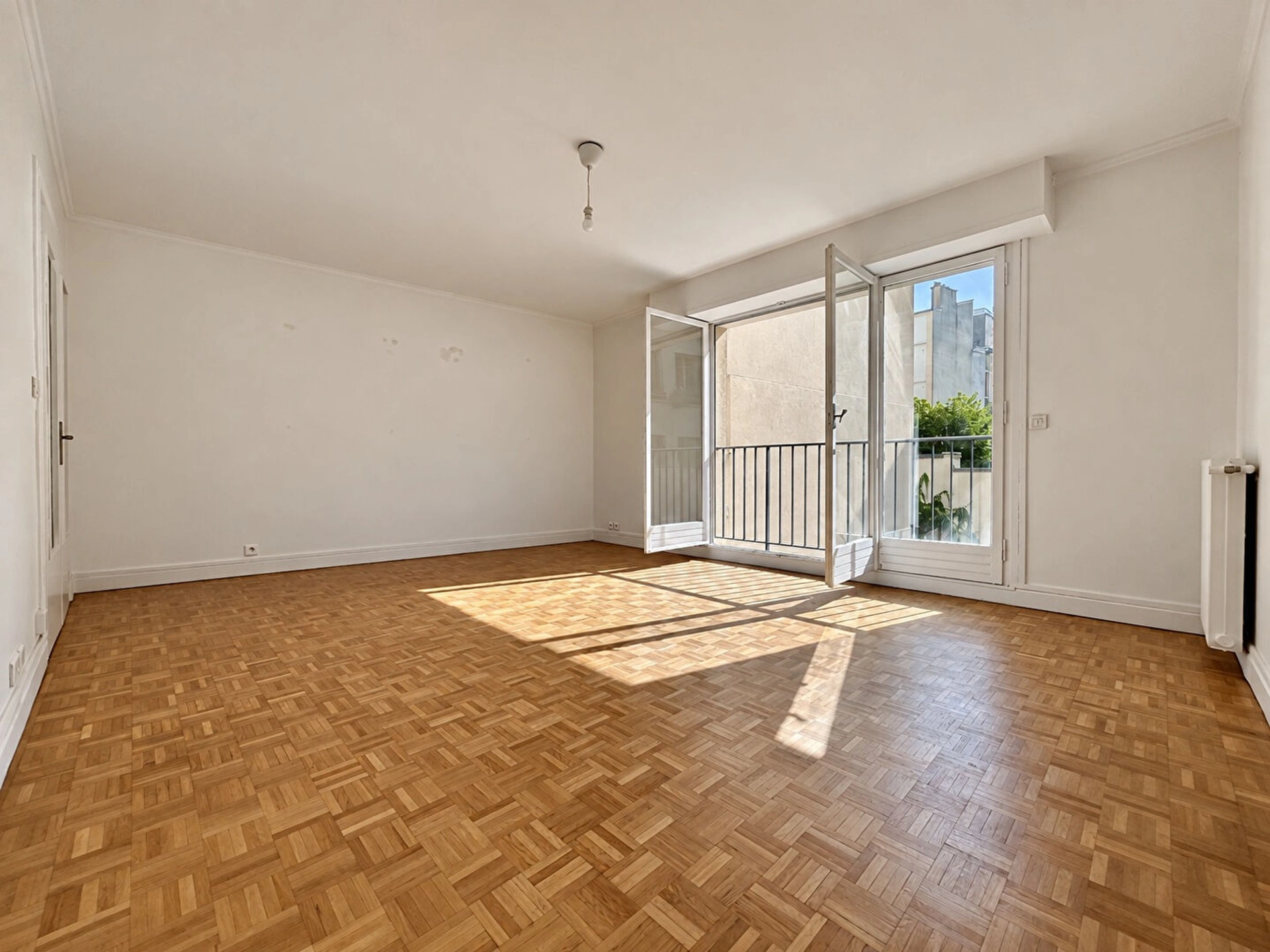 PARIS 10 - Rue d'Hauteville 1