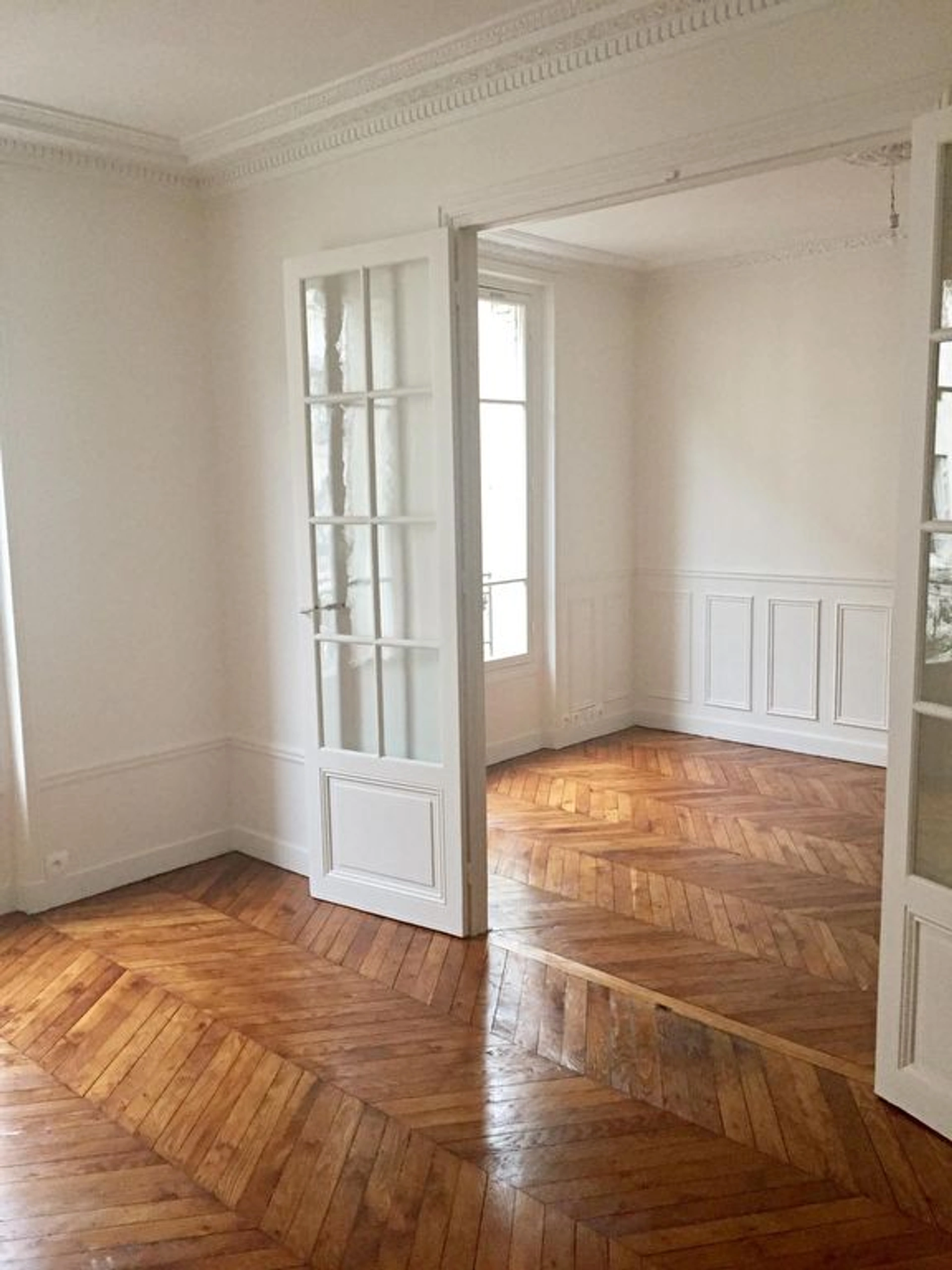 PARIS 15 - Porte de Versailles- 3 PIECES - VIDE 3