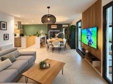 JOLIE MAISON AVEC PISCINE VUE DEGAGEE 2