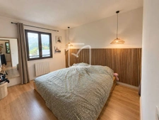 JOLIE MAISON AVEC PISCINE VUE DEGAGEE 5