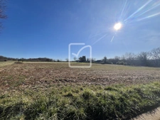 Terrain constructible à la campagne 15 599 m2 1