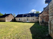 Maison & dépendances en pierre à rénover  2