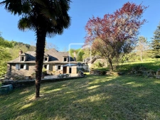 Maison en pierre de 190 m2 et dépendances 5