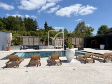 Élégance contemporaine au coeur de la pierre  18