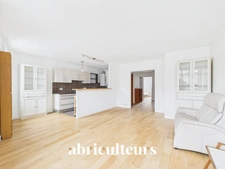Appartement 3 pièces avec cuisine ouverte et parking en vente à Paris 13e 75013