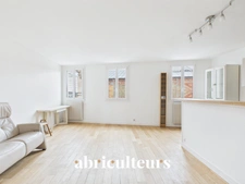 Appartement 3 pièces avec cuisine ouverte et parking en vente à Paris 13e 75013