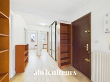 Appartement 3 pièces avec cuisine ouverte et parking en vente à Paris 13e 75013