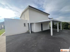 Maison d'architecte proche du centre ville de Saint Yvi et 1...