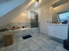 maison avec chambre au rez de chaussé