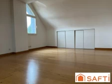 Grande maison familiale avec grands garages