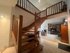 Maison de famille située à quimper avec sous sol et garage